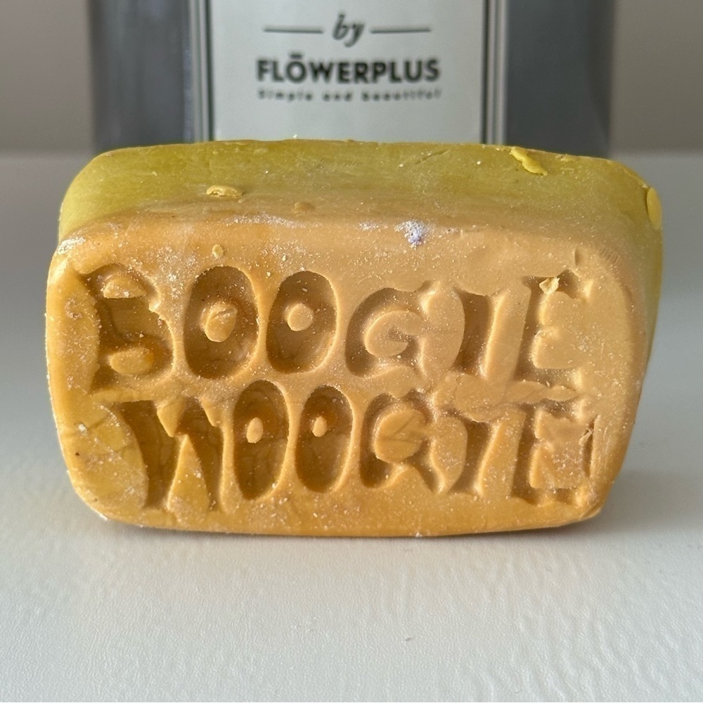 NEW Lush Cosmetic Boogie Woogie Soap